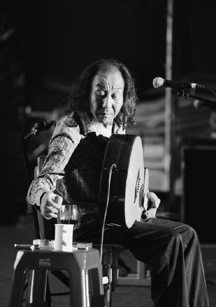 民谣歌手赵已然遗憾去世享年58岁生前烟酒不离患上疾病