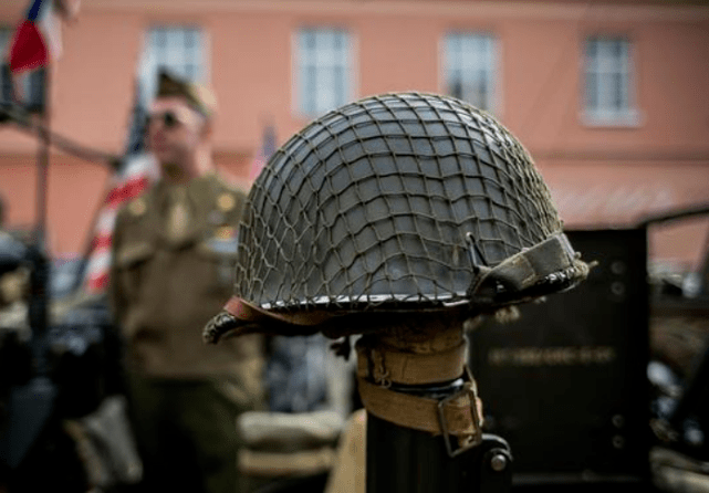 原创二战时期,头盔上的一层渔网有什么用?