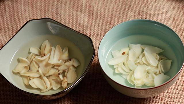 功效|吃百合可以降血糖？坦白说：若想血糖稳定，3件事建议做好