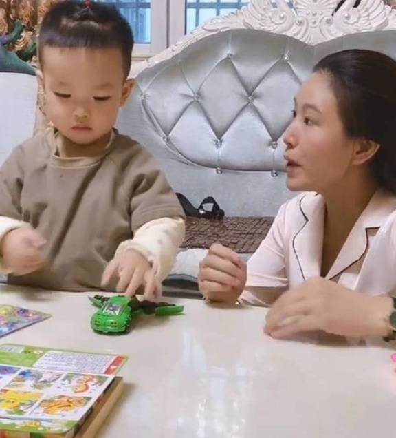 家长|10个孩子8个不敢在幼儿园大便，真正原因竟是这个！网友：太真实