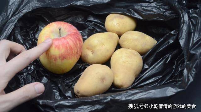 土豆怎么放才不容易烂掉 d57f1052c4d94aa6aba10ecfe2309b11.jpeg
