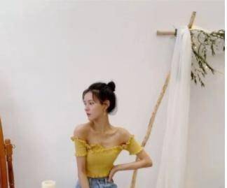 女神有种“巴掌腰”叫张予曦，当手放在腰上时，网友：整个人都沦陷了