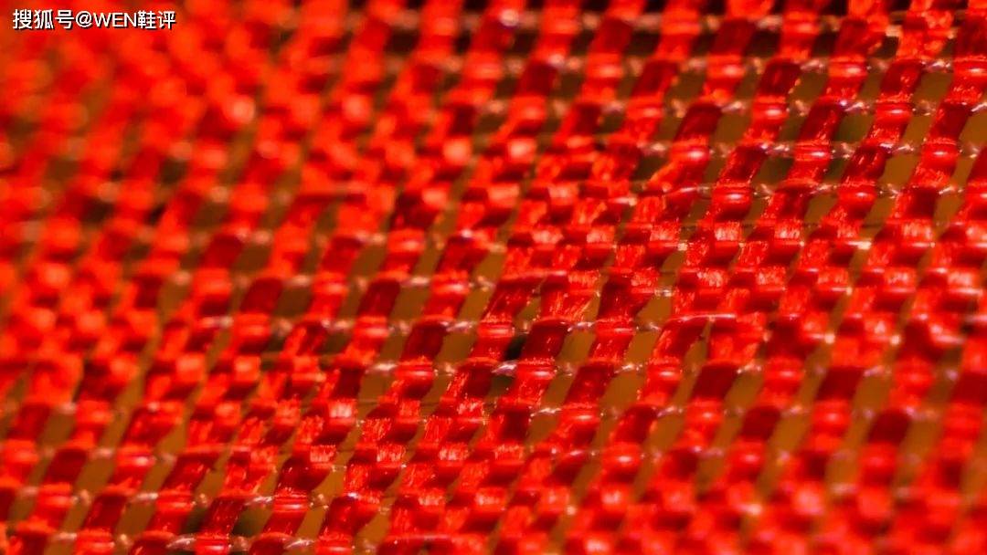 旗舰 黔驴技穷？连旗舰都不上心的AJ36有啥亮点？