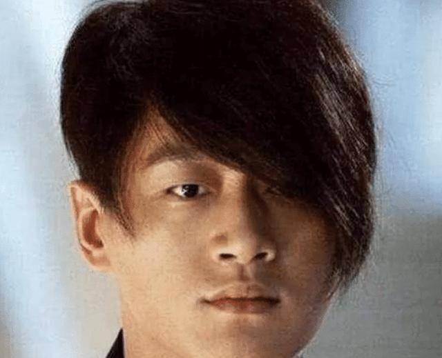 发型6位当红男星非主流造型：谢霆锋帅周杰伦酷，最后一位是来搞笑的