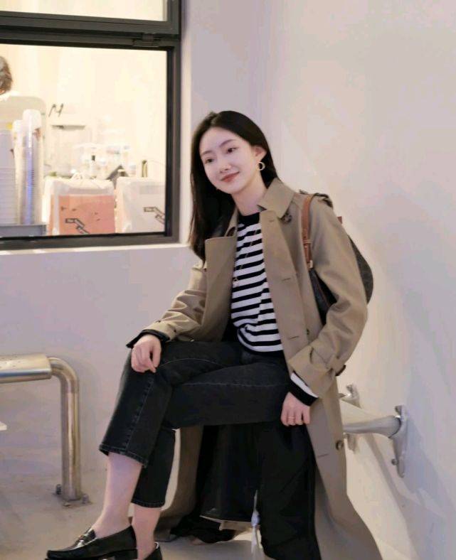 设计 秋季穿搭需要一件合适的外套,只要穿对了,高级感满满