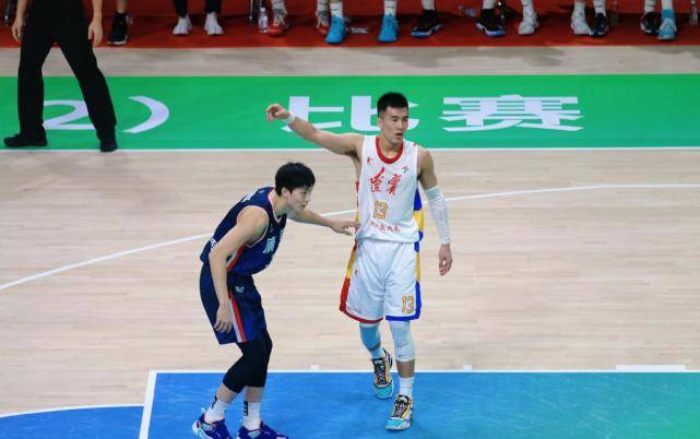 广东|CBA新赛季五大看点：郭艾伦冲生涯首个MVP，胡金秋有望蜕变