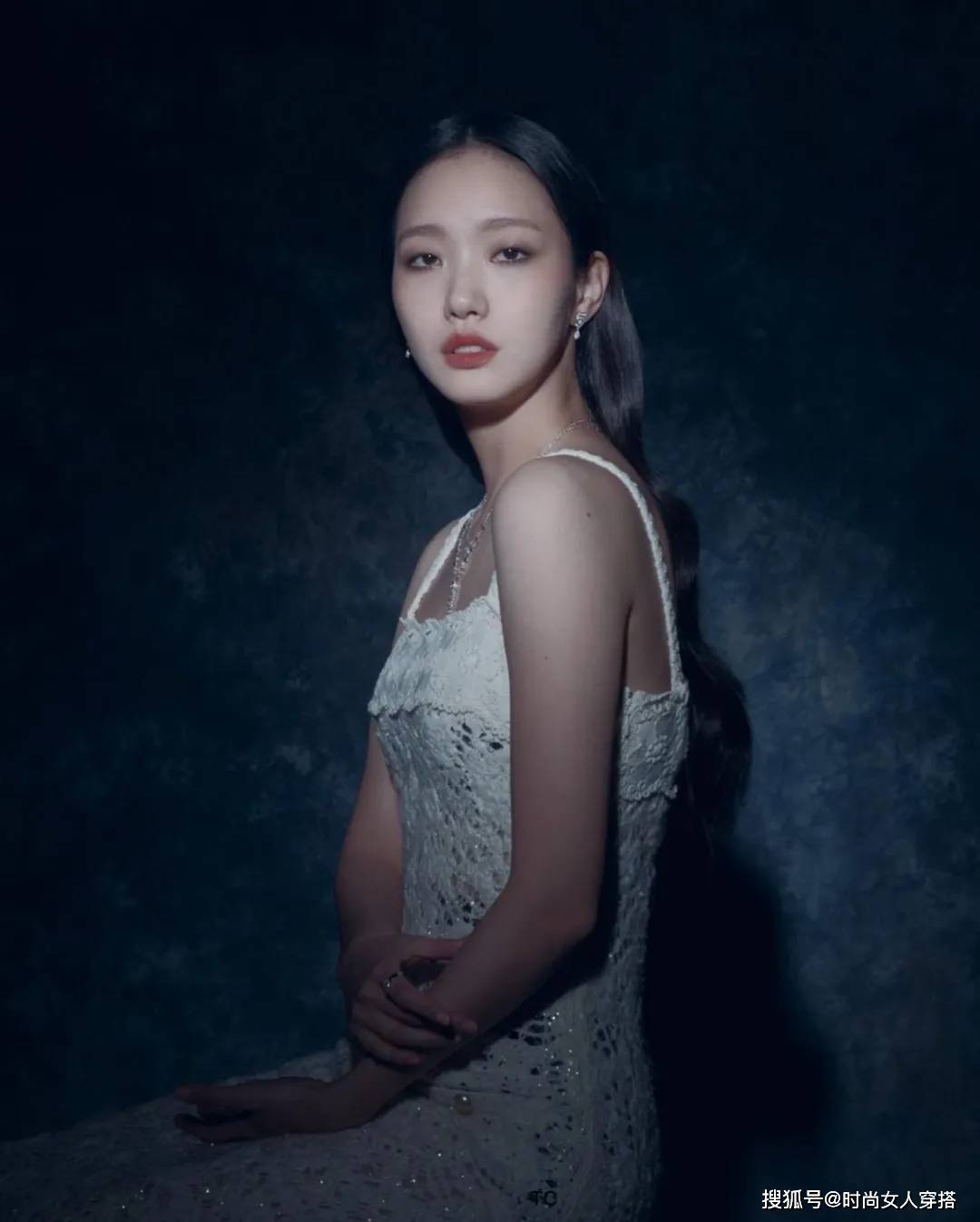 Chanel 遭男友劈腿再遇真爱，换100+时髦Look！30岁的她，靠什么俘获男神？