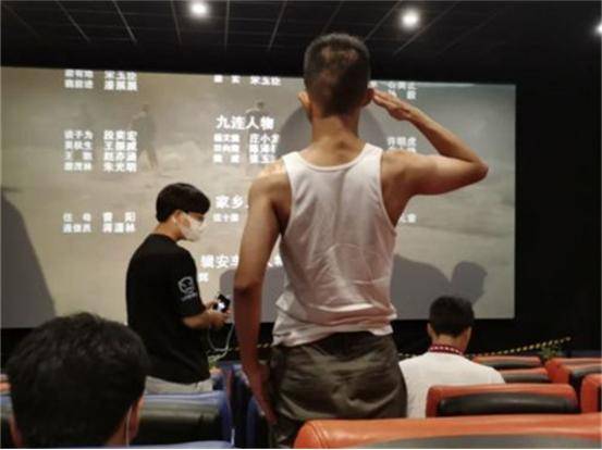 志愿军|《长津湖》里的志愿军有多苦?女孩看完电影尝冻土豆,硬到飙泪