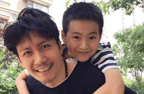 二儿子的儿子比大儿子的儿子大算长孙吗 cd4ecf0ae6e947e8bb38e950bea523f1.jpeg