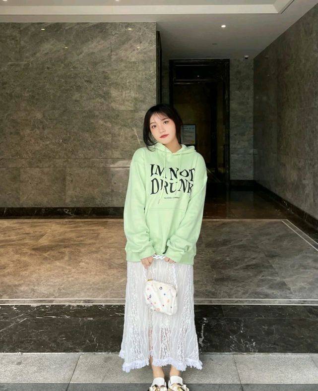 视觉 微胖女孩的穿搭指南，只要学会了穿衣搭配，显瘦又精致