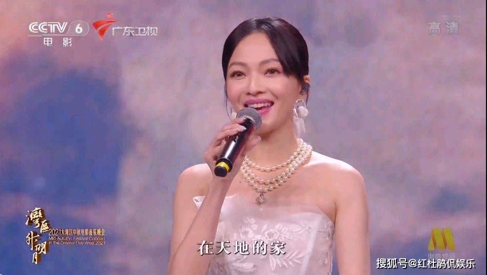 原创央视宠儿张韶涵除了被天使吻过的声音关键有一颗爱国心堪称台湾