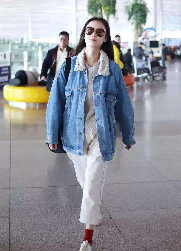 年代 忘不了蓝洁瑛的喇叭裤，黎姿的露肩装，这些经典的时尚都可以复制