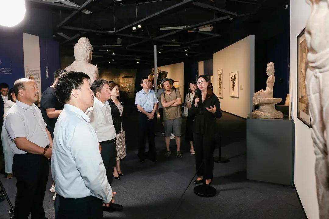 上海大學博物館副館長馬琳現場導覽