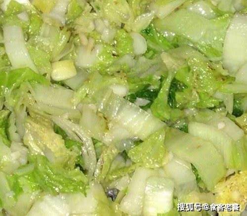 最简单的炒白菜大厨怎么炒的 697d1cdaeeca496e8611a465745d42b5.jpeg