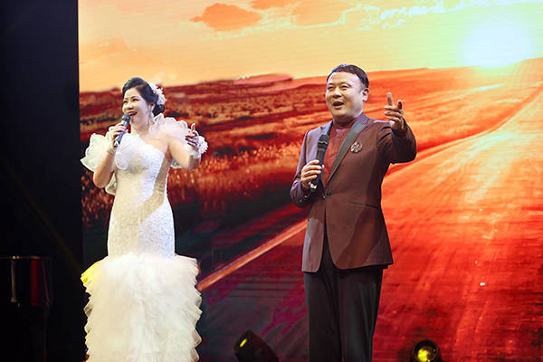 观众|我爱你中国 海之花·潘幽燕音乐会 获得圆满成功