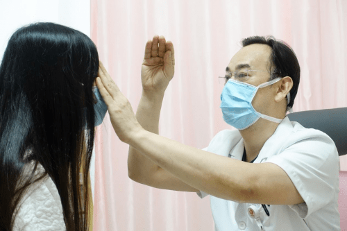 双眼皮|西安国际医学整形医院王爱武修复眼球外露六年眼睑缺损患者