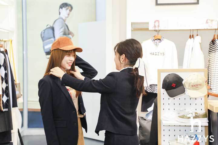 英伦HAZZYS“菲常元气”星动店长邢菲空降沈阳中兴 开启一场英伦风格探险之旅