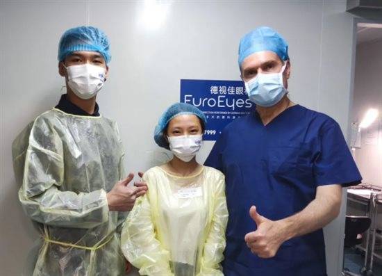 视力|近视到老花眼的矫正，德视佳眼科于成都太古里为近视老花人群服务