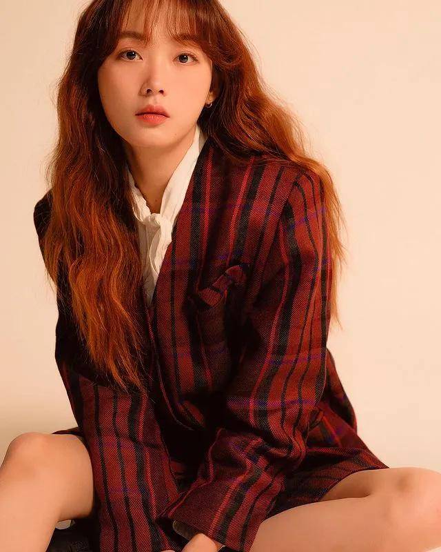 智英圈|ins一夜吸粉300W，27岁韩国“初恋脸”火出圈了！网友：我沦陷了