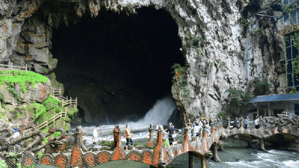 安順龍宮風景區_溶洞群