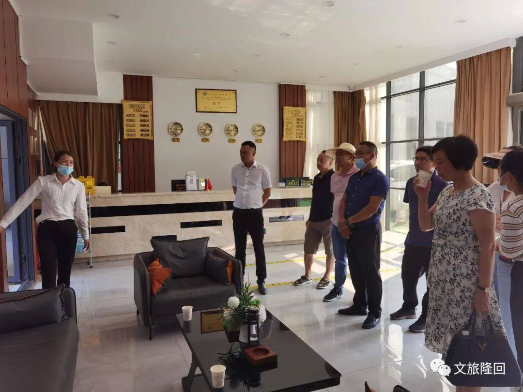 局党组书记,局长周文锋到花瑶景区检查安全工作四是旅游市场安全有序.