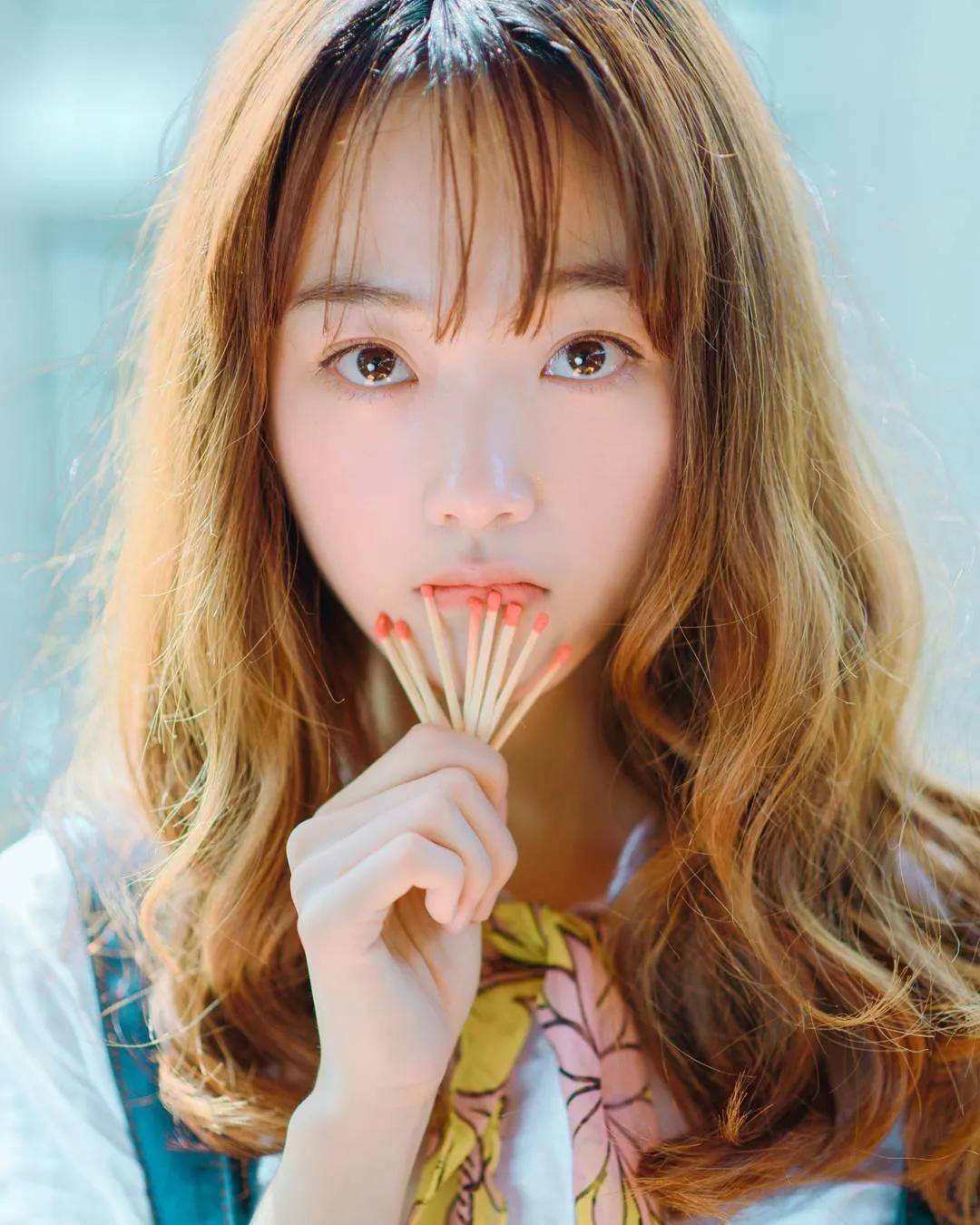 智英圈|ins一夜吸粉300W，27岁韩国“初恋脸”火出圈了！网友：我沦陷了