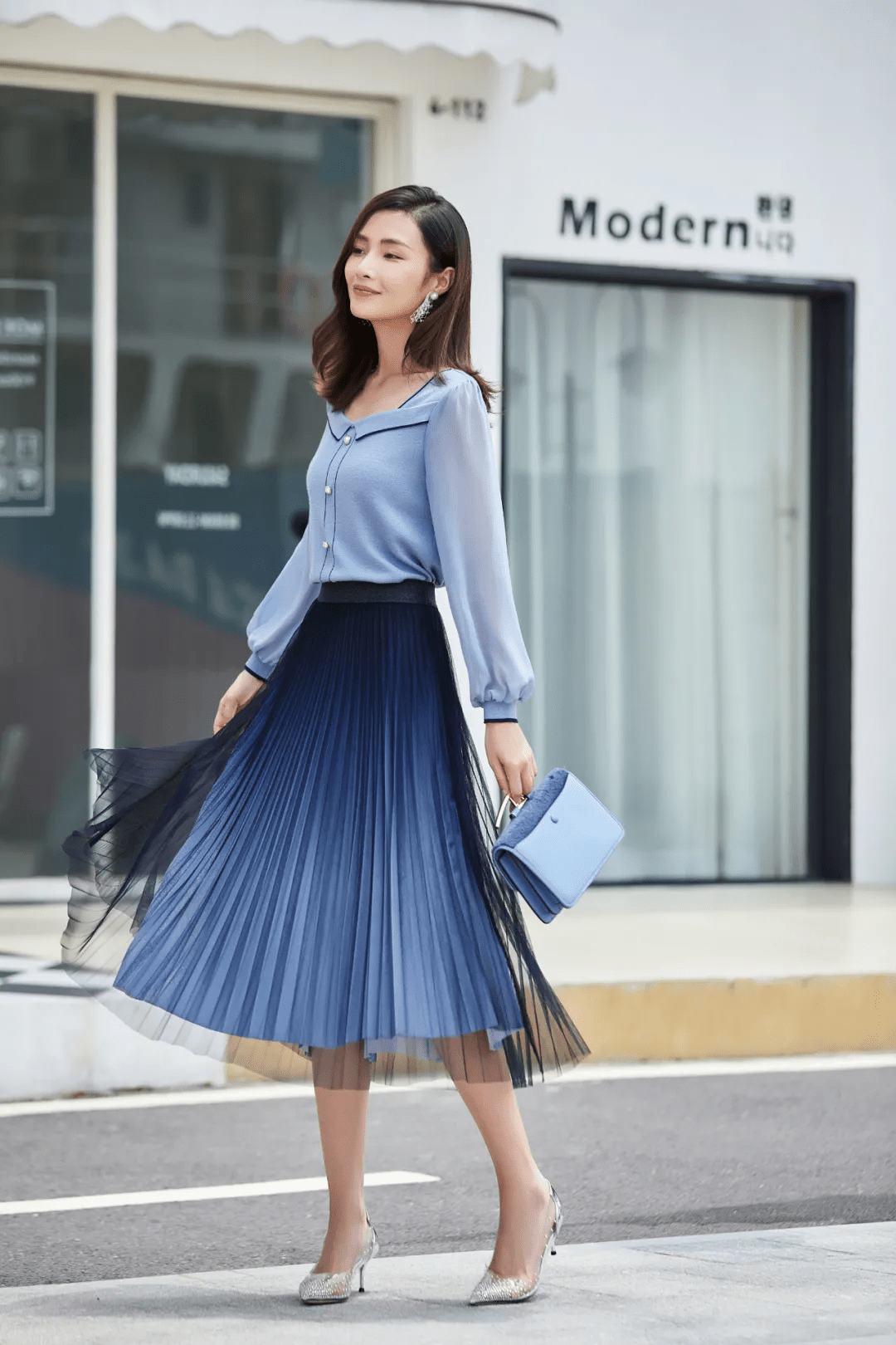 织带 适合秋天穿的裙子，穿上巨仙、巨有气质