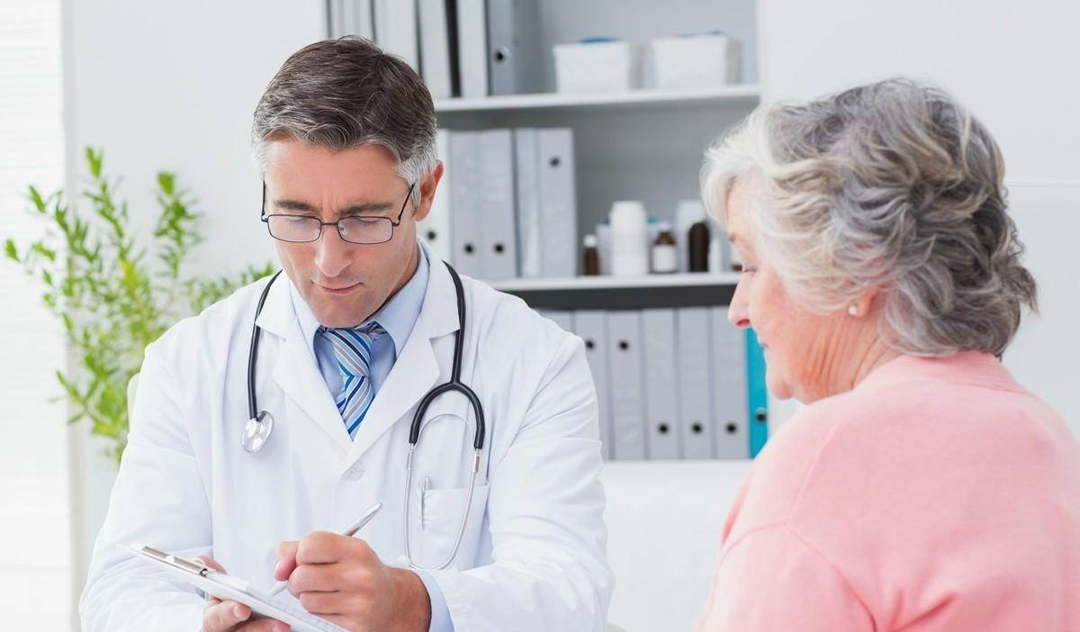 副作用|天天都吃二甲双胍，但是血糖一直没达标？您的药量可能没吃对