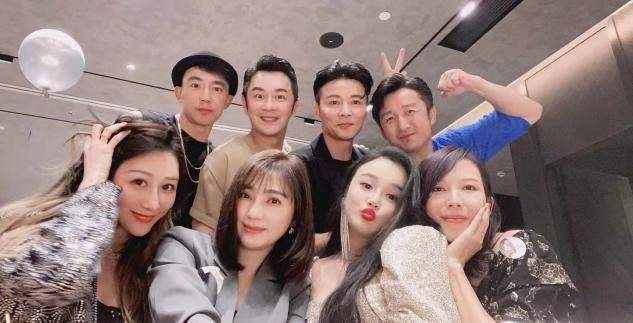 蔡少芬 冉莹颖高调庆生,港圈明星大集合,郑恺夫妇罕露面苗苗打扮最朴素