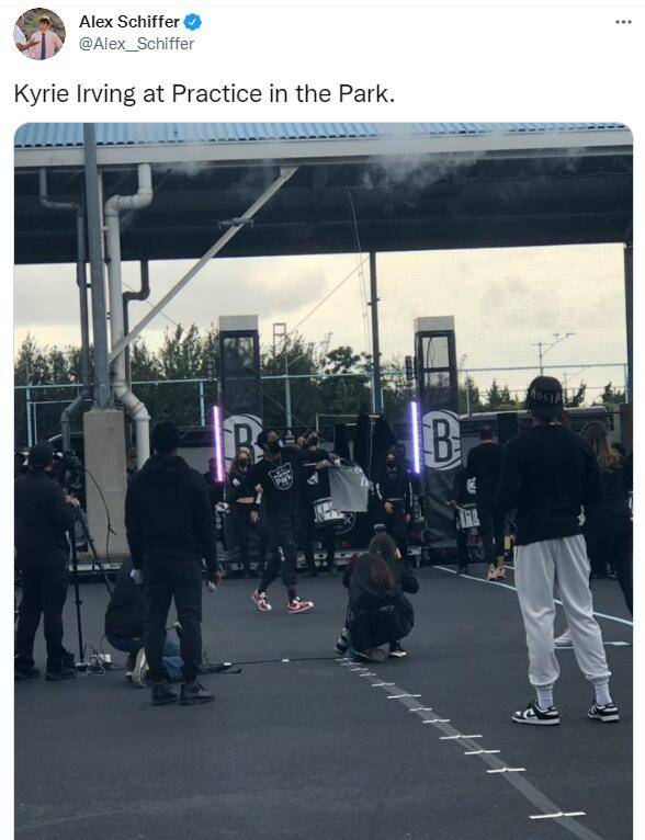 欧文佩戴口罩参与篮网合训，特立独行再引热议，KD盼欧文成稳定先发_训练