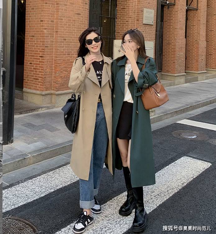天气 入秋之后天气转凉，喜欢穿风衣就记住这4种穿法，时髦耐看显气质