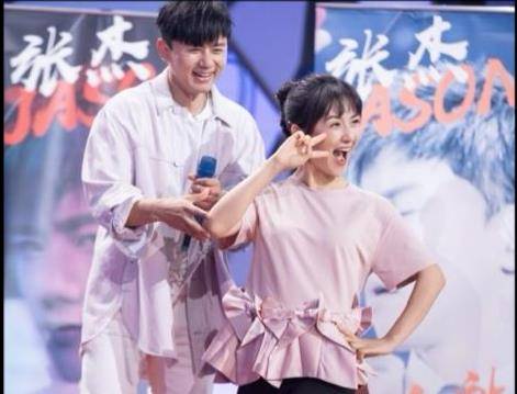节目组|谢娜正式复工,回归当日,最新一期播出的《快乐大本营》正好是老公张杰做客