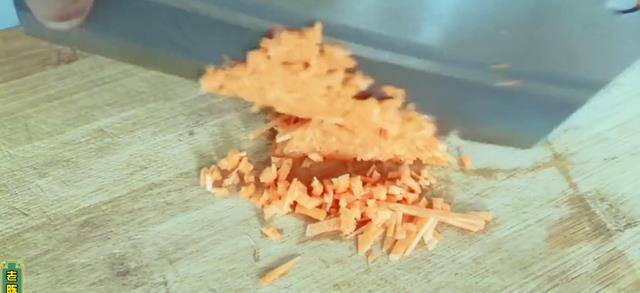 什么|5分钟在家做豌豆早餐饼,实惠又美味,两盘都不够吃