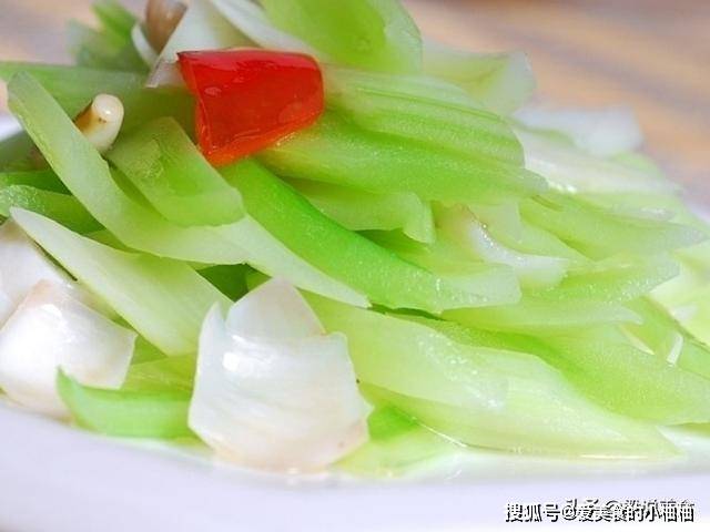 丝瓜配什么炒好吃又减肥 74e7e17732294bde9a0fad2c5cc800a4.jpeg