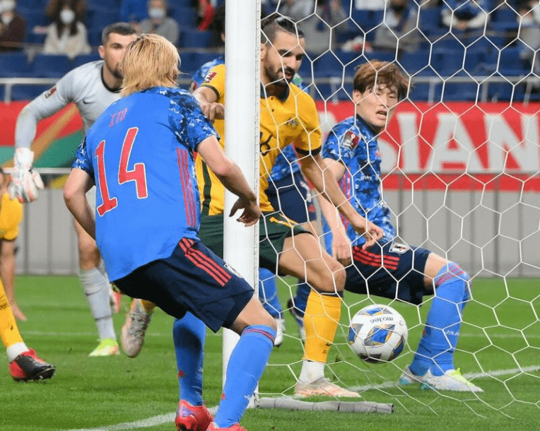 赫鲁斯蒂奇|86分钟绝杀，日本队2-1！中国队小组领头羊倒下，国足收不利消息