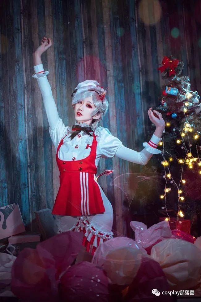 cos:欢迎来到lady k的圣诞狂欢夜