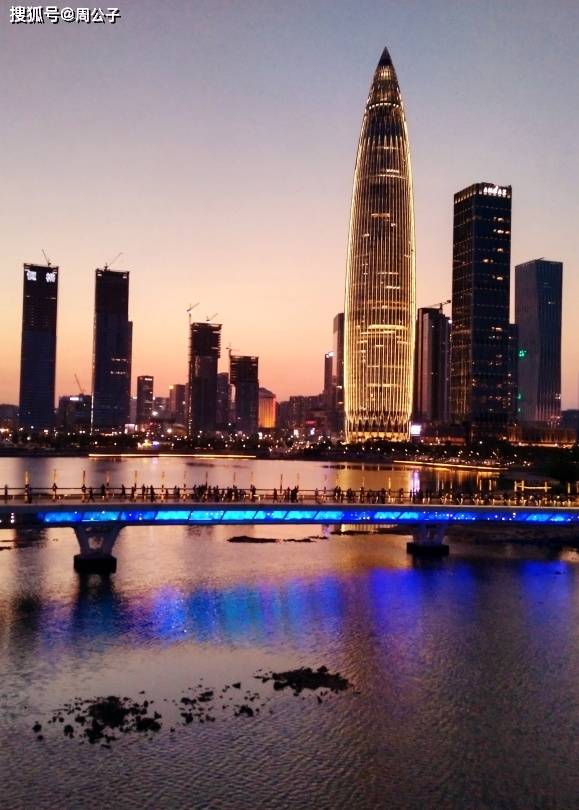 大厦|周公子说 | 你是不是也接受不了一成不变的自己