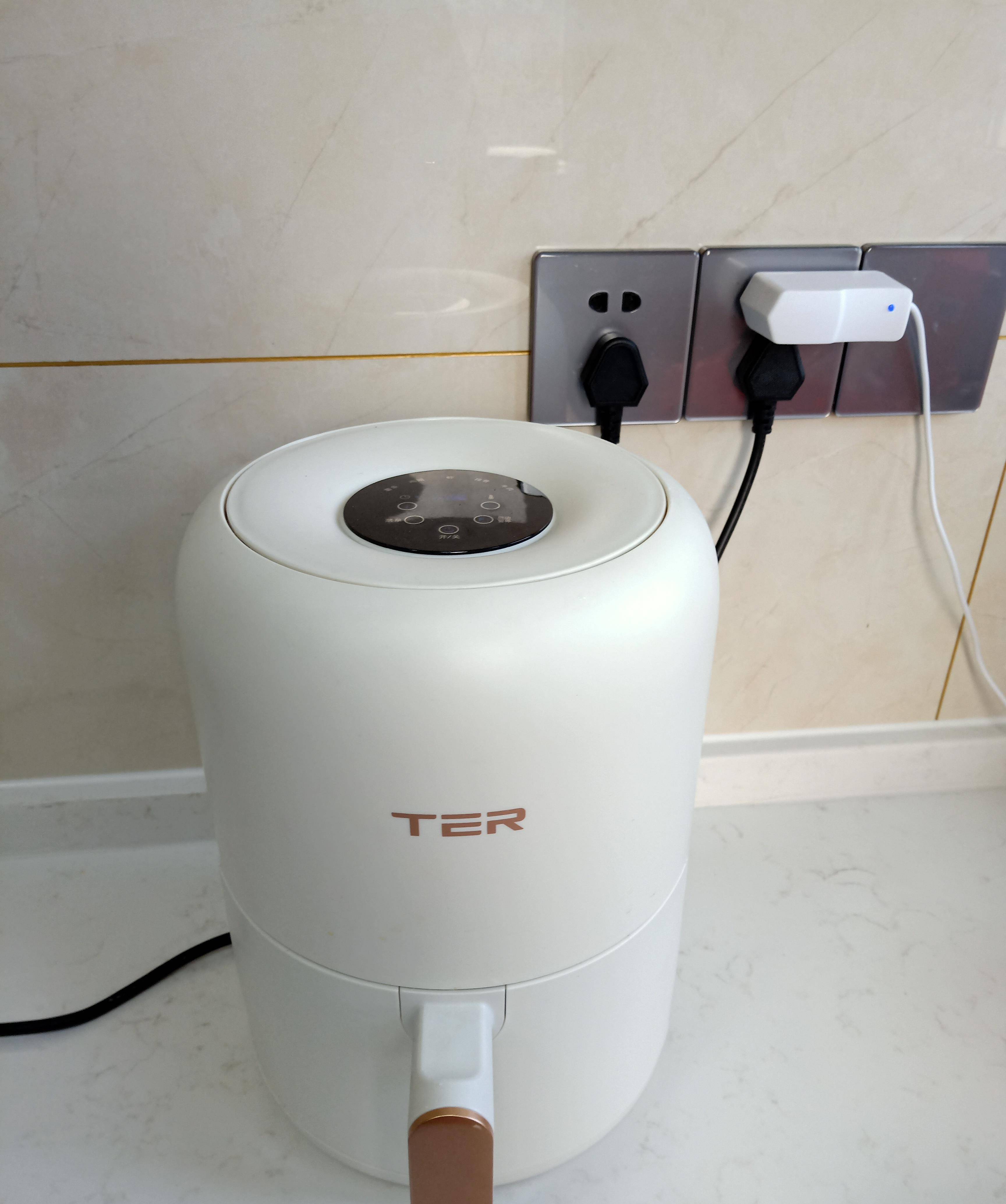 盒子|一家子的早餐走红,吃得舒服还不贵,网友:好好吃饭,高级的生活