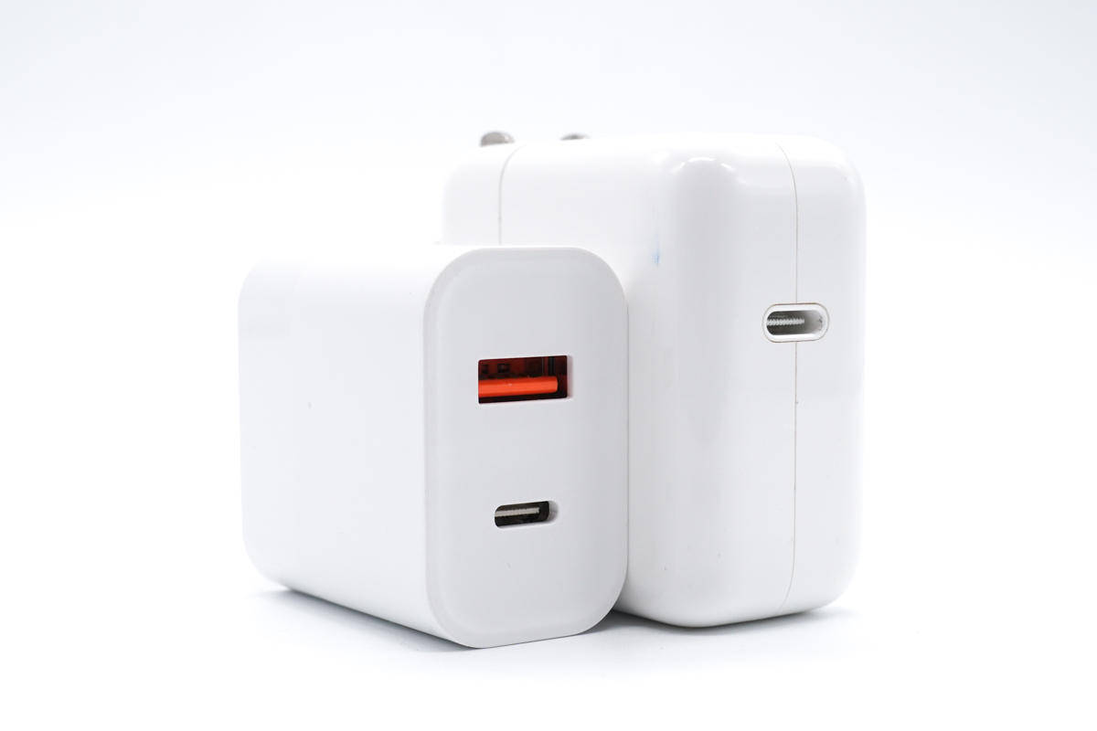 支持5-20V齐全电压档位，既可充iPhone 13又能充笔电，古石30W快充充电器拆解