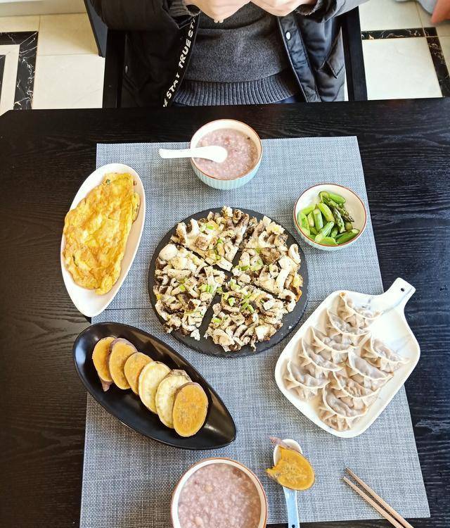 做法|瞧1家子早餐和午餐，老婆太精致，老公太粗放，网友：好搞笑