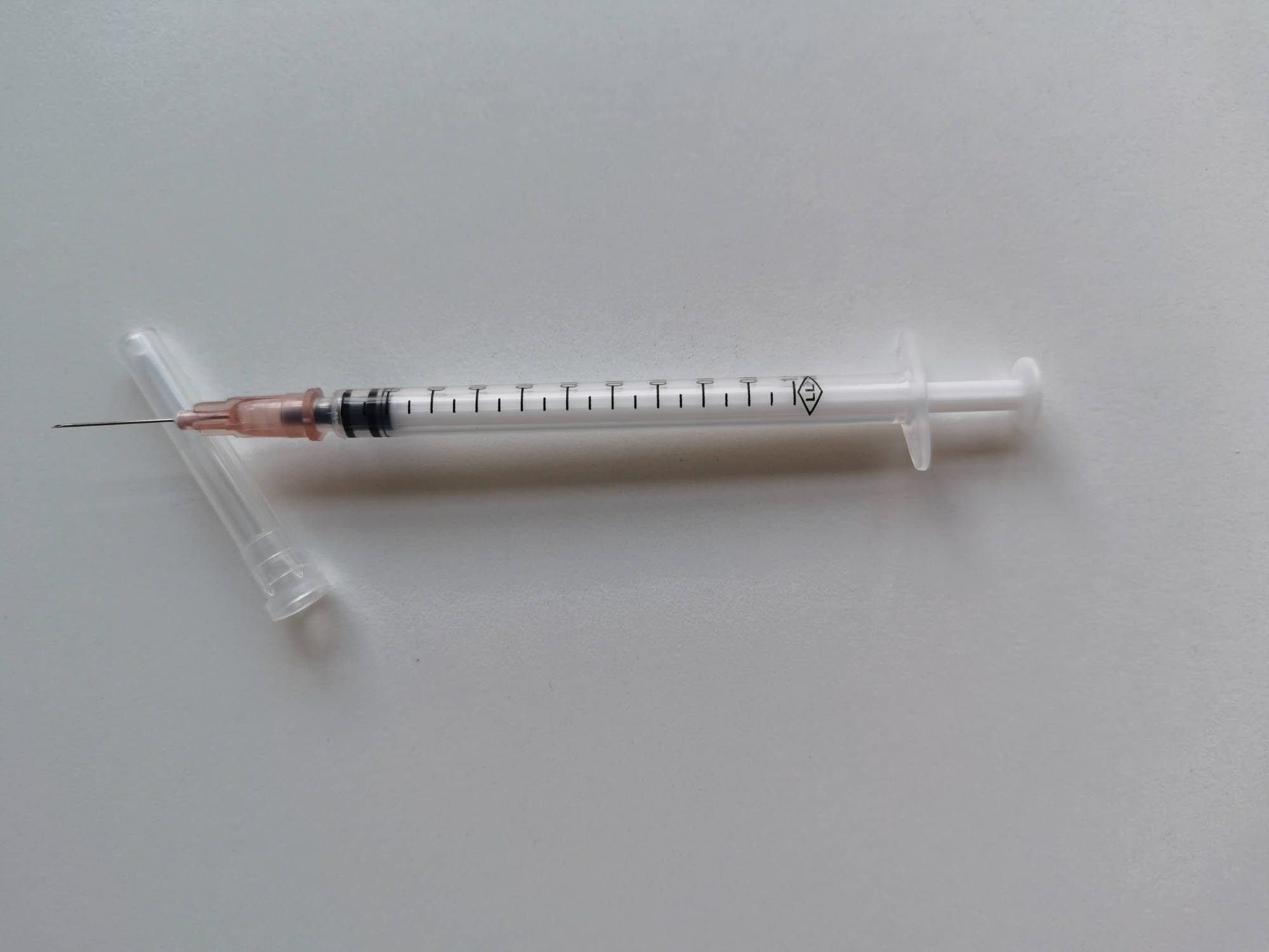 2分钟了解注射器创造发明演变史_治疗