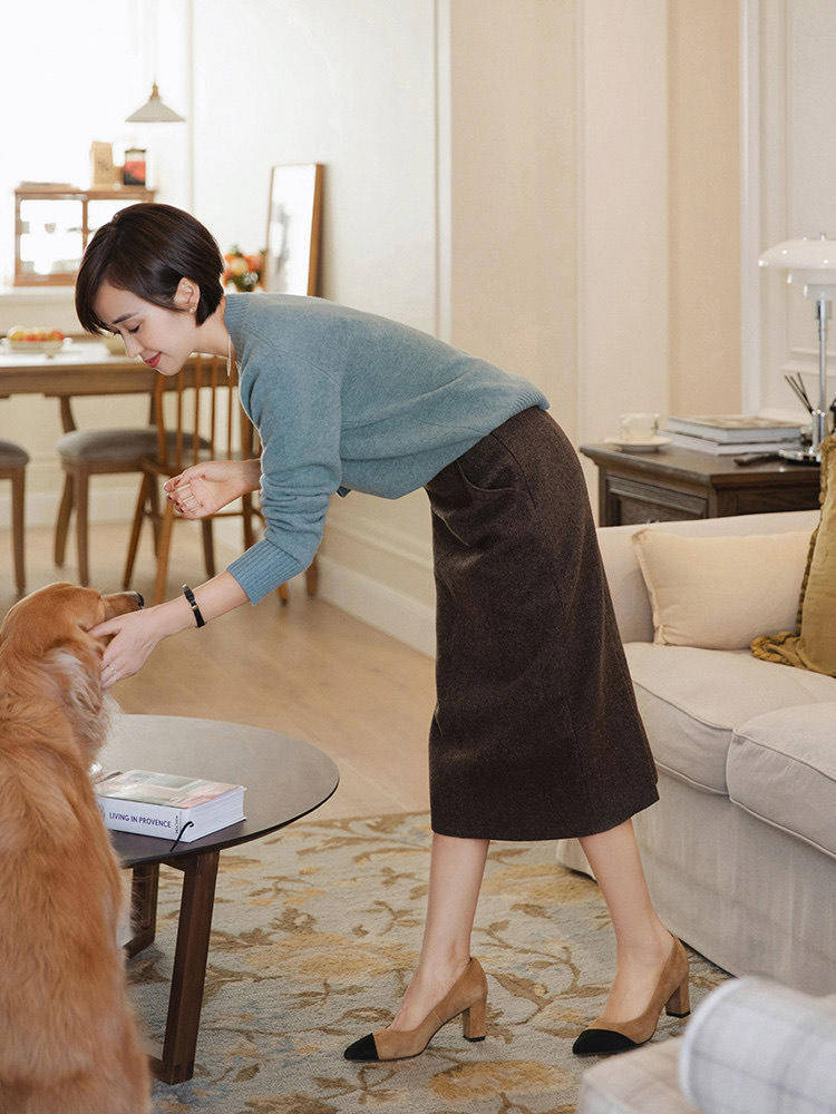 毛衣 给大家分享一些内搭搭配技巧