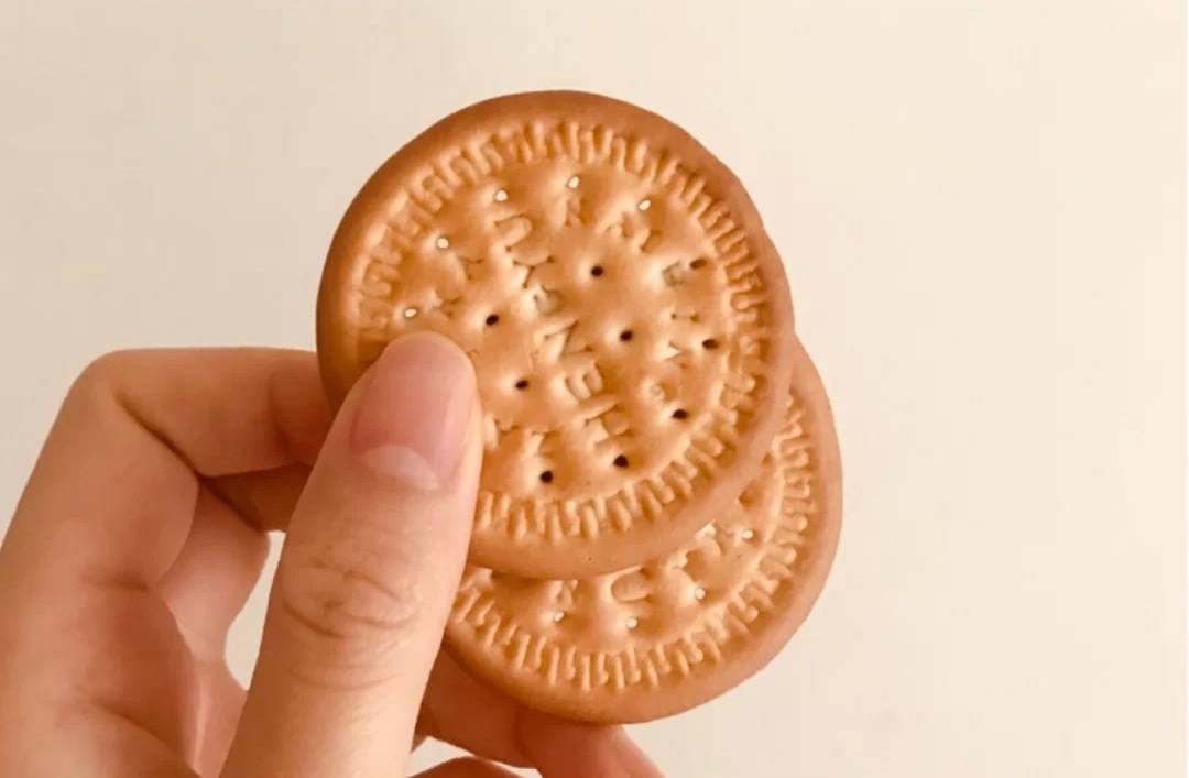 时代|被土味包装耽误的零食,颜值与味道,都让人“印象深刻”