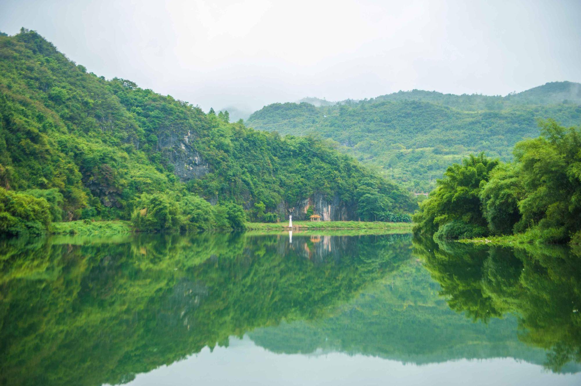 广东有个小三峡，山水之间尽显绝美本色，在此游玩惊喜连连！