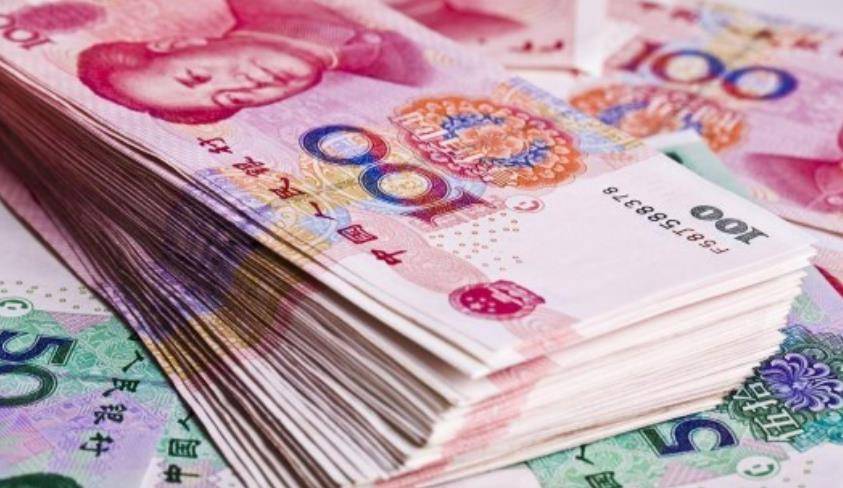 独自一人却打扮得很潮流2021/10/27法网追凶