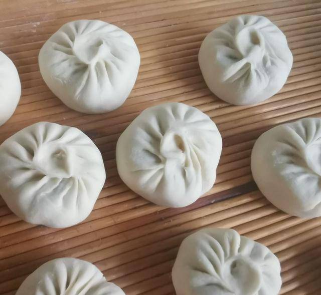 进行|吃包子还得这个馅，鲜美多汁又蓬松，半小时就上桌，连吃3个真香