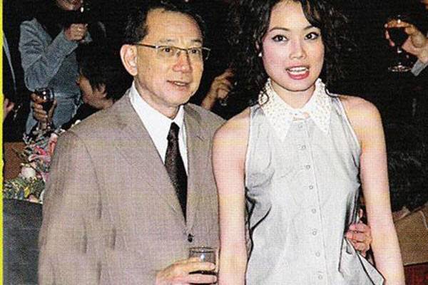 原创主导蛋糕门暴打曾志伟独宠容祖儿杨受成故事比你想象的恶劣