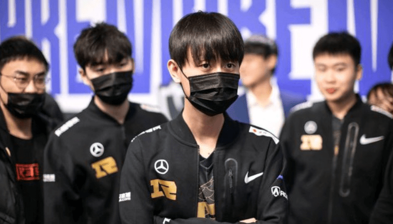 rng教练poppy采访中直言rng版本理解是最强的全华班能夺冠