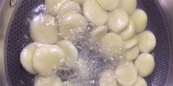 吃什么会变白又瘦 8e50790725a643eda630312acc396bed.jpeg