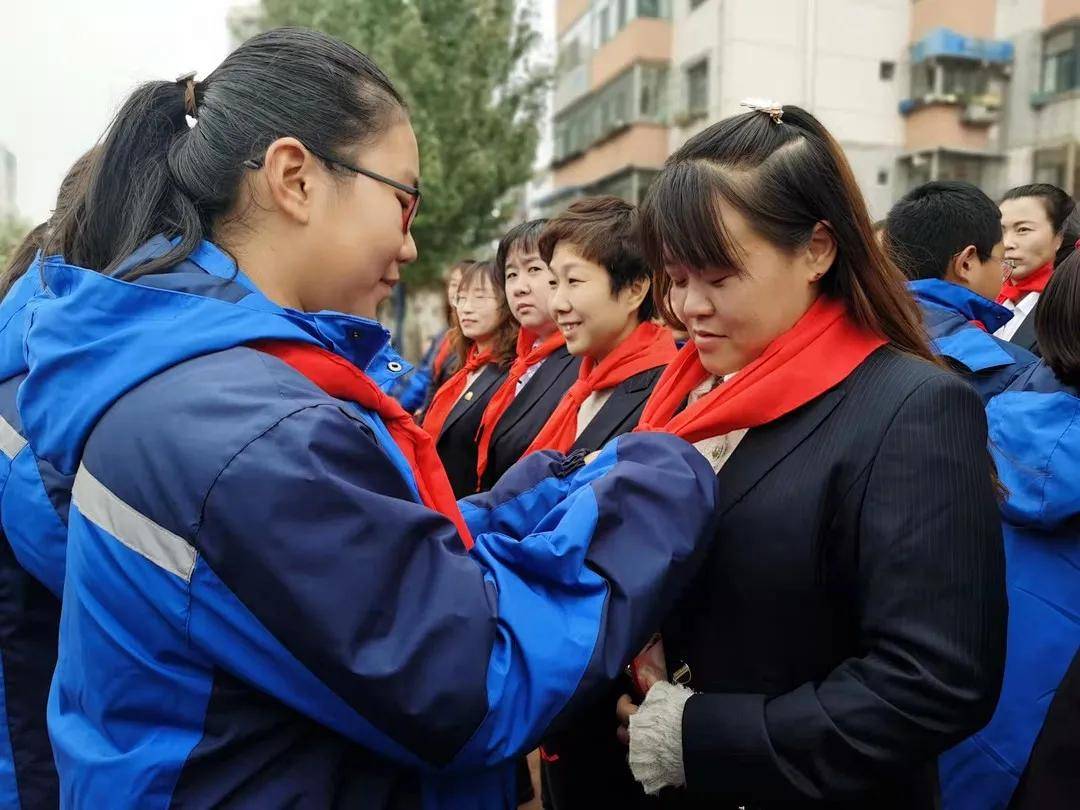 校园动态|包头市包钢第一小学隆重举行主题建队日活动